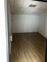 Locaux commerciaux 86000