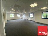 Bureaux 86130