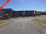 A VENDRE ENSEMBLE IMMOBILIER ZONE COMMERCIALE SUR CHATELLERAULT NORD