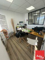 LOCATION BELLE CELLULE COMMERCIALE AVEC VISIBILITE ET PASSAGE CARREFOUR CONTACT 60m2 CHAURAY