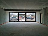 A LOUER POITIERS QUARTIER MONTGORGES LOCAL COMMERCIAL NEUF  BRUT DE BETON 96m²