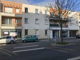 LOCAL COMMERCIAL AVEC PARKING DE 138m2 SITUE SUR L'AXE POITIERS SUD - CENTRE VILLE