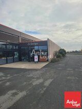 LOCATION LOCAL COMMERCIAL NIORT CHAURAY MENDES FRANCE 1163m2 BELLE VISIBILITE