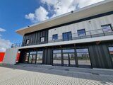 POITIERS SUD ZONE AUCHAN - LOCAUX COMMERCIAUX NEUF / BUREAUX OU ARTISANAUX A LOUER 187M²