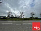OPPORTUNITE LOCAL COMMERCIAL NEUF AVEC PASSAGE PARTHENAY POMPAIRE