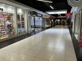 A VENDRE LOCAL COMMERCIAL POITIERS- CENTRE COMMERCIAL BEAULIEU  - 96 m2