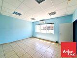 Bureaux 86370