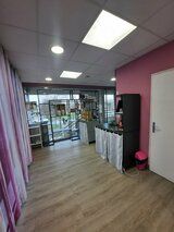 Locaux commerciaux 86000