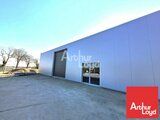 A LOUER UN LOCAL DE STOCKAGE NEUF DE 212 m2 - ZA LA LANDETTE - VENANSAULT