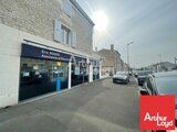LOCATION AVENUE DE LA ROCHELLE AVEC VITRINE ENVIRON 80m2