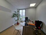 POITIERS - BUREAUX A LOUER PORTE DE PARIS - 100M² DONT LOCAL VITRINE DE 30M²