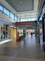 A LOUER  CELLULE COMMERCIALE AU SEIN DE LA GALERIE AUCHAN CHATELLERAULT SUD (86)
