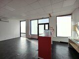 POITIERS ZI REPUBLIQUE DEMI LUNE - LOCAL A FORTE VISIBILITE A LOUER - 155M2