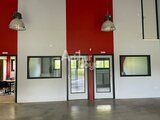Locaux industriels / Entrepôts 79300