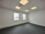 POITIERS ZI REPUBLIQUE - BUREAUX A LOUER 275M² AGRANDISSABLE OU  DIVISIBLE