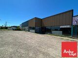 A LOUER - LOCAL COMMERCIAL DE 380m² - EMPLACEMENT STRATÉGIQUE - ZONE COMMERCIALE ET D'ACTIVITÉ, RN10 ET A10 POITIERS SUD