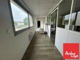 Locaux commerciaux 86000