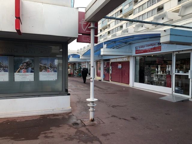 Local commercial Niort 240 m2