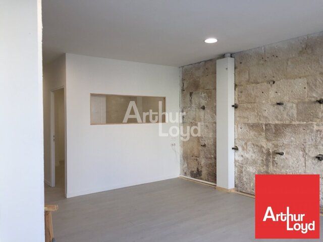 A LOUER LOCAL COMMERCIAL BUREAUX AVENUE DE LIMOGES NIORT PROCHE BRECHE
