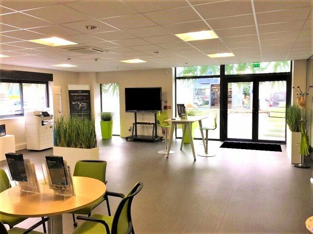 A louer bureaux 182 m² - secteur POITIERS AUCHAN sud, superbes prestations