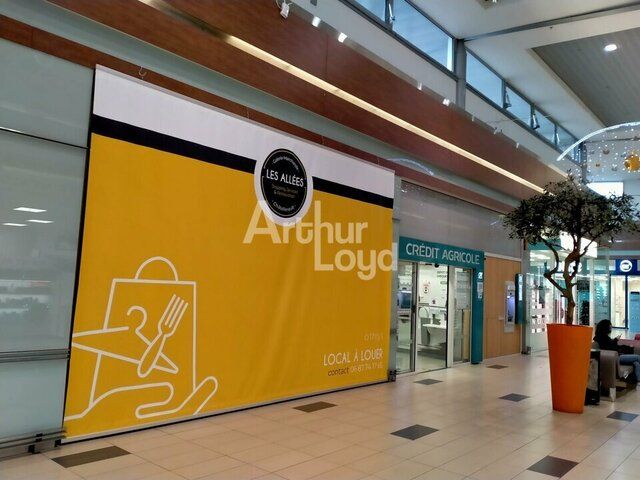 A LOUER  CELLULE COMMERCIALE AU SEIN DE LA GALERIE AUCHAN CHATELLERAULT SUD (86)
