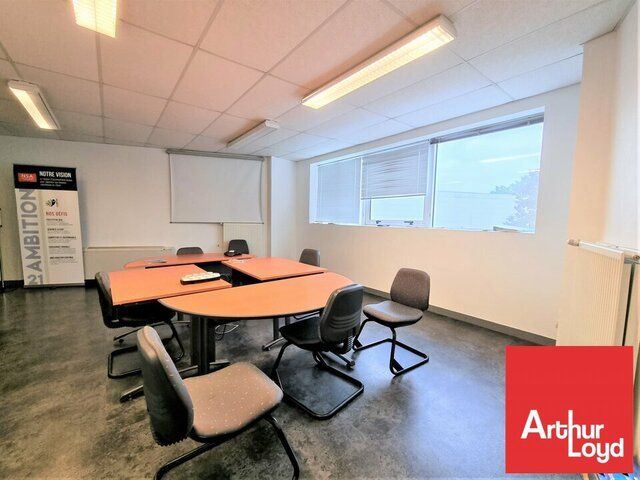 SAINT BENOIT GRAND LARGE POLYCLINIQUE - BUREAUX A LOUER 210 m²