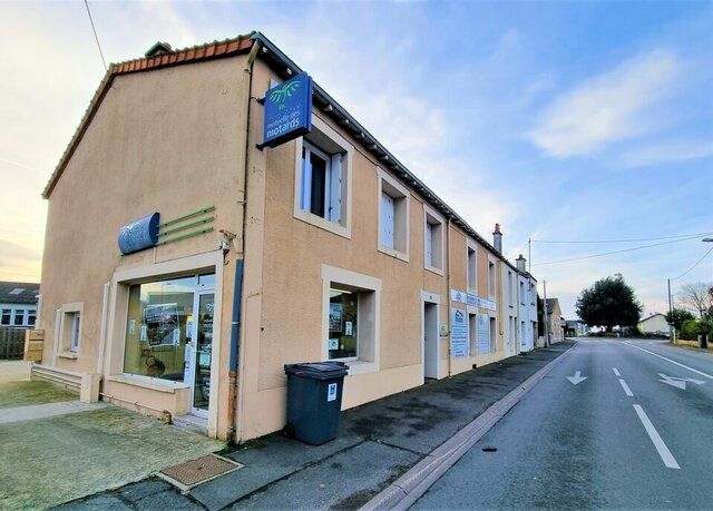 A LOUER LOCAL COMMERCIAL 60M² GRAND POITIERS GRAND LARGE