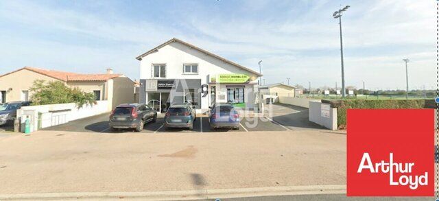 LOCATION LOCAL COMMERCIAL 25m2 ACCESSIBLE HANDICAPES AVEC PARKINGS