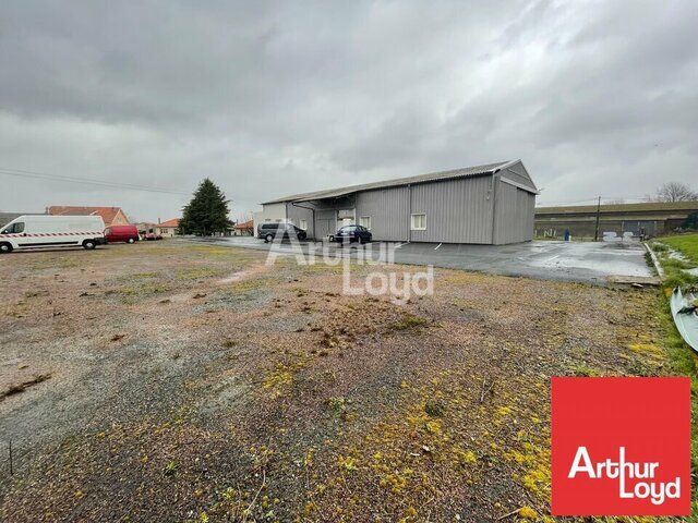 OPPORTUNITE ACHAT PARTHENAY BÄTIMENT 350m2 AVEC FONCIER CLOS