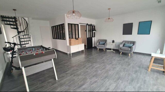 A VENDRE - BUREAUX COMMERCIAL - POITIERS