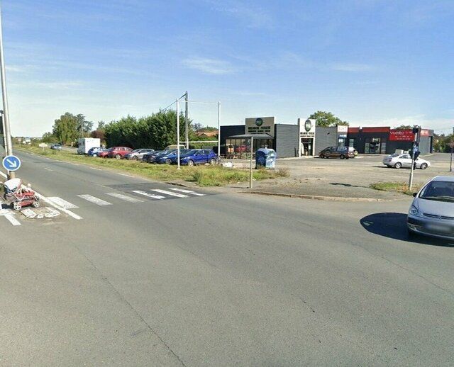POITIERS AUCHAN SUD A LOUER - BUREAU DE 75M² - EMPLACEMENT PREMIUM