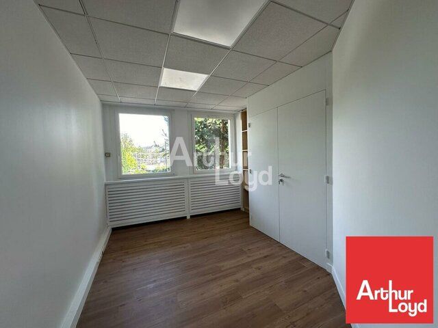 A LOUER BUREAU 14.90 m² QUARTIER DE LA GARE A LA ROCHE SUR YON