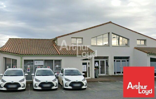 DÉVELOPPEZ VOTRE ENTREPRISE DANS UN ENVIRONNEMENT CALME ET ACCESSIBLE  BUREAUX DE 152 M² À LOUER À NIORT.